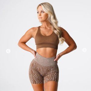Nvgtn NWT Seamless Galaxy Ribbed Spandex Sports Bra Mocha Size M